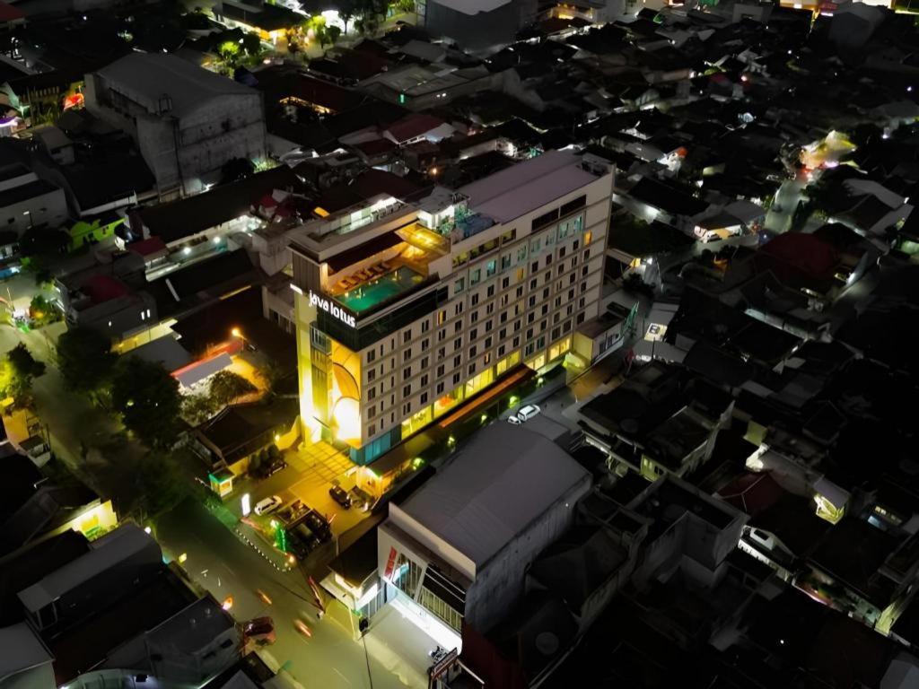 任柏爪哇莲花酒店 Jembel 外观 照片